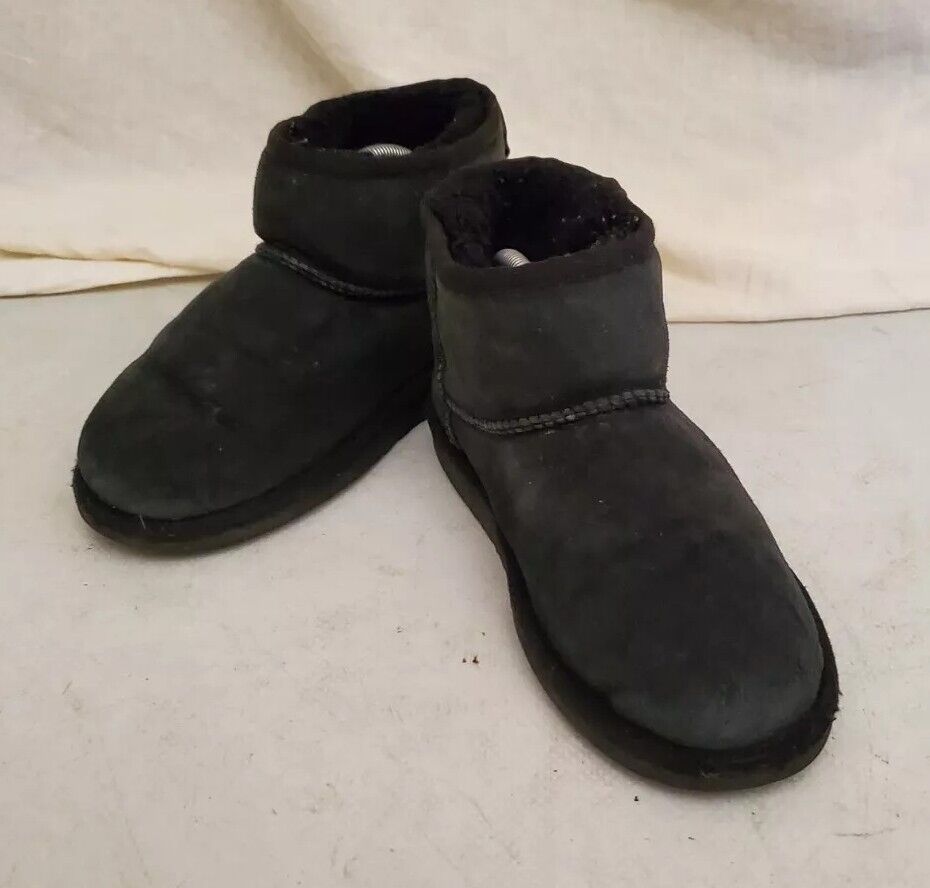 UGG Boots Classic Short Black Suede Shearling Lined Uk 3 Eu 36 Vintage Y2K