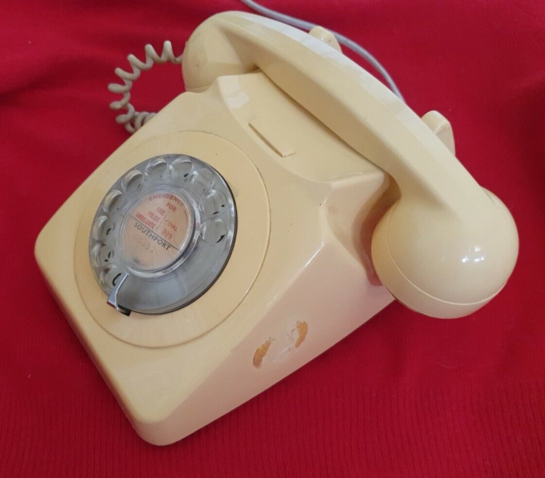VINTAGE Rotary Phone GPO 746 Display Only Needs Spring No 2