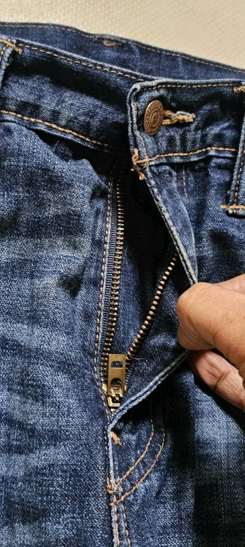 47900126