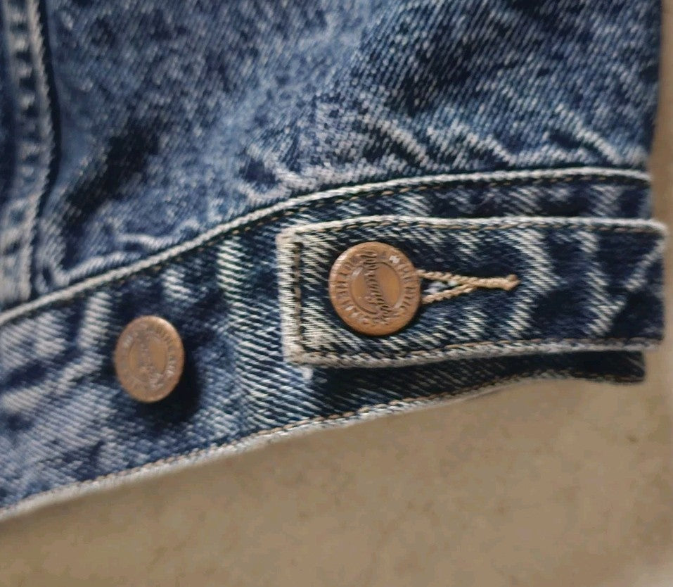 47017666
