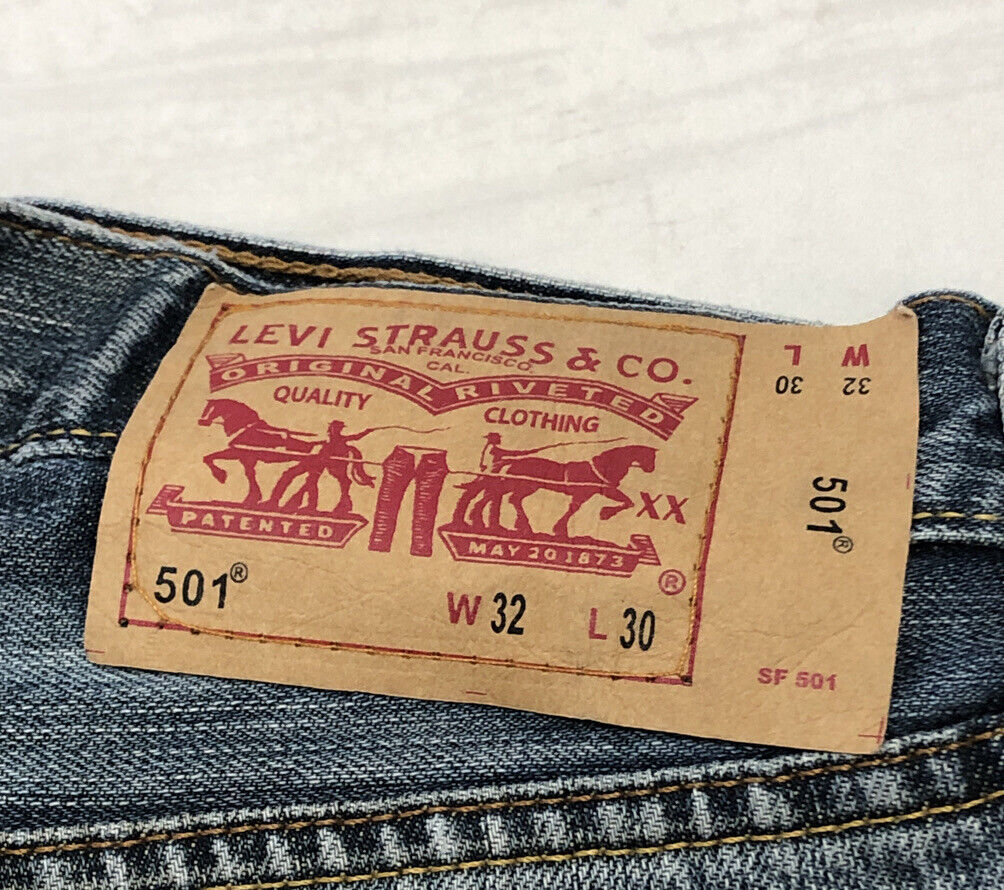 Vintage Levis 501 Jeans Mens W 32 L 30 Blue Denim No 105