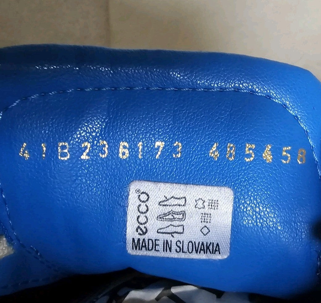 46184418