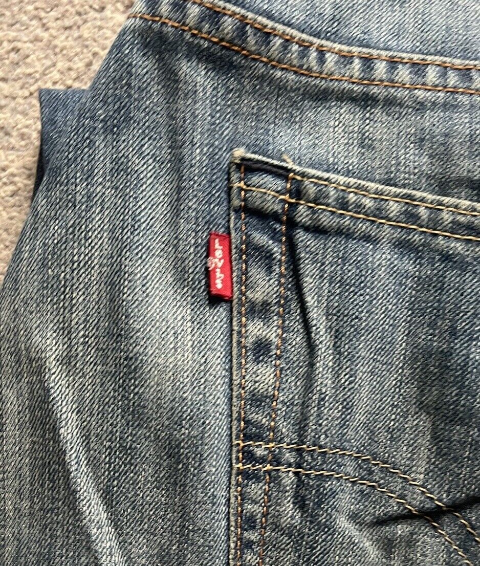 LEVIS 751 Jeans Mens W 36 L 32 vintage blue denim red tab regular fit A147