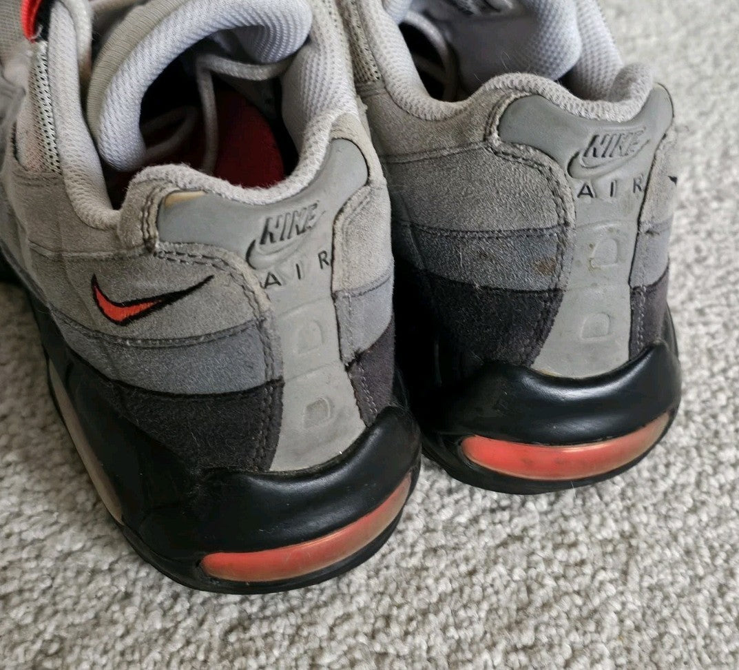 46727537