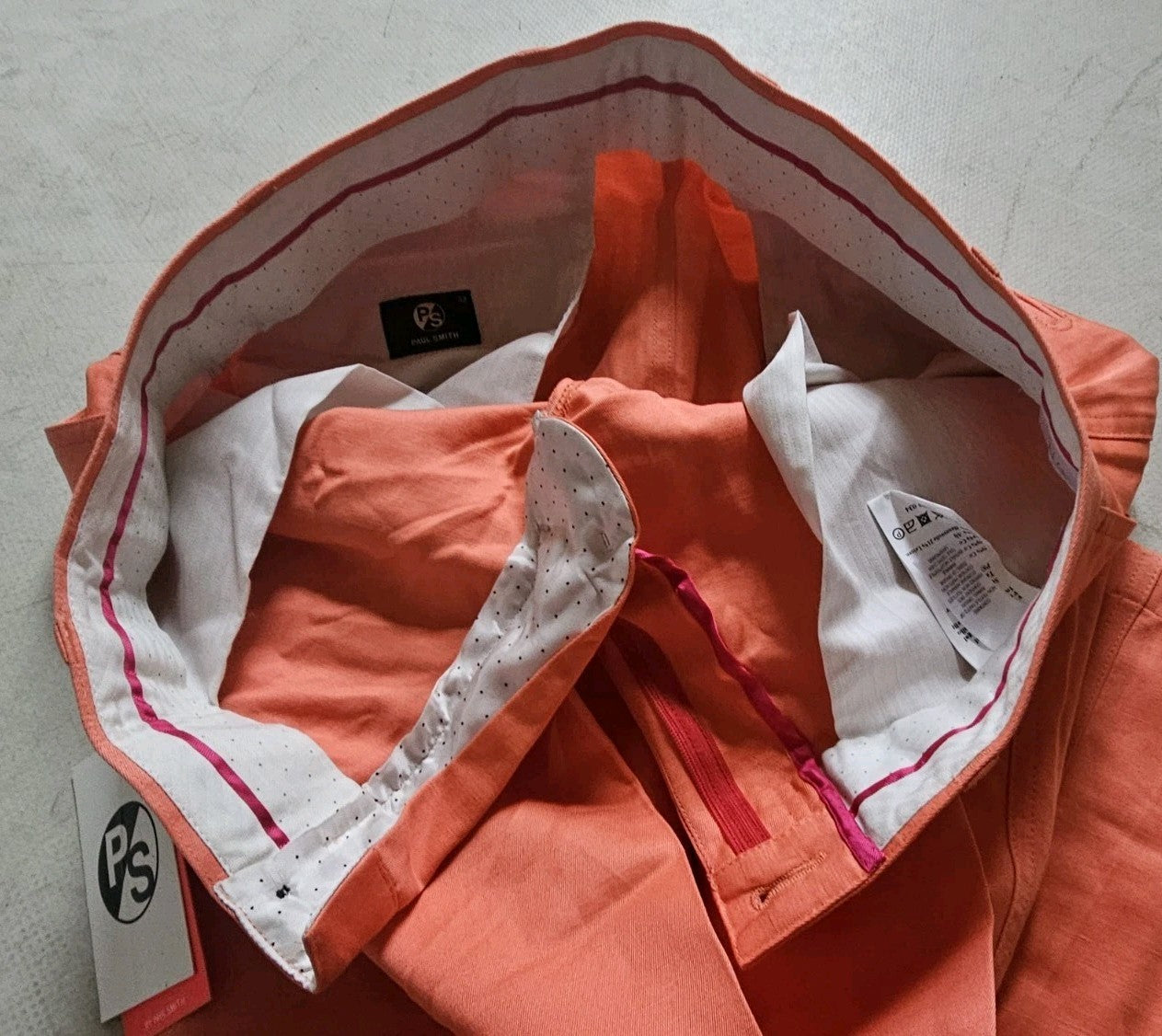 47018069