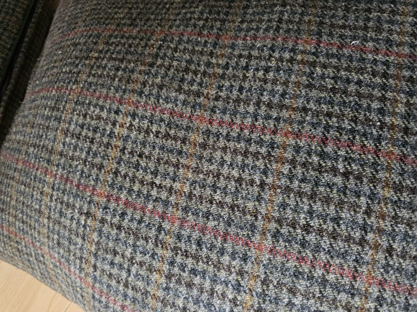 47765834