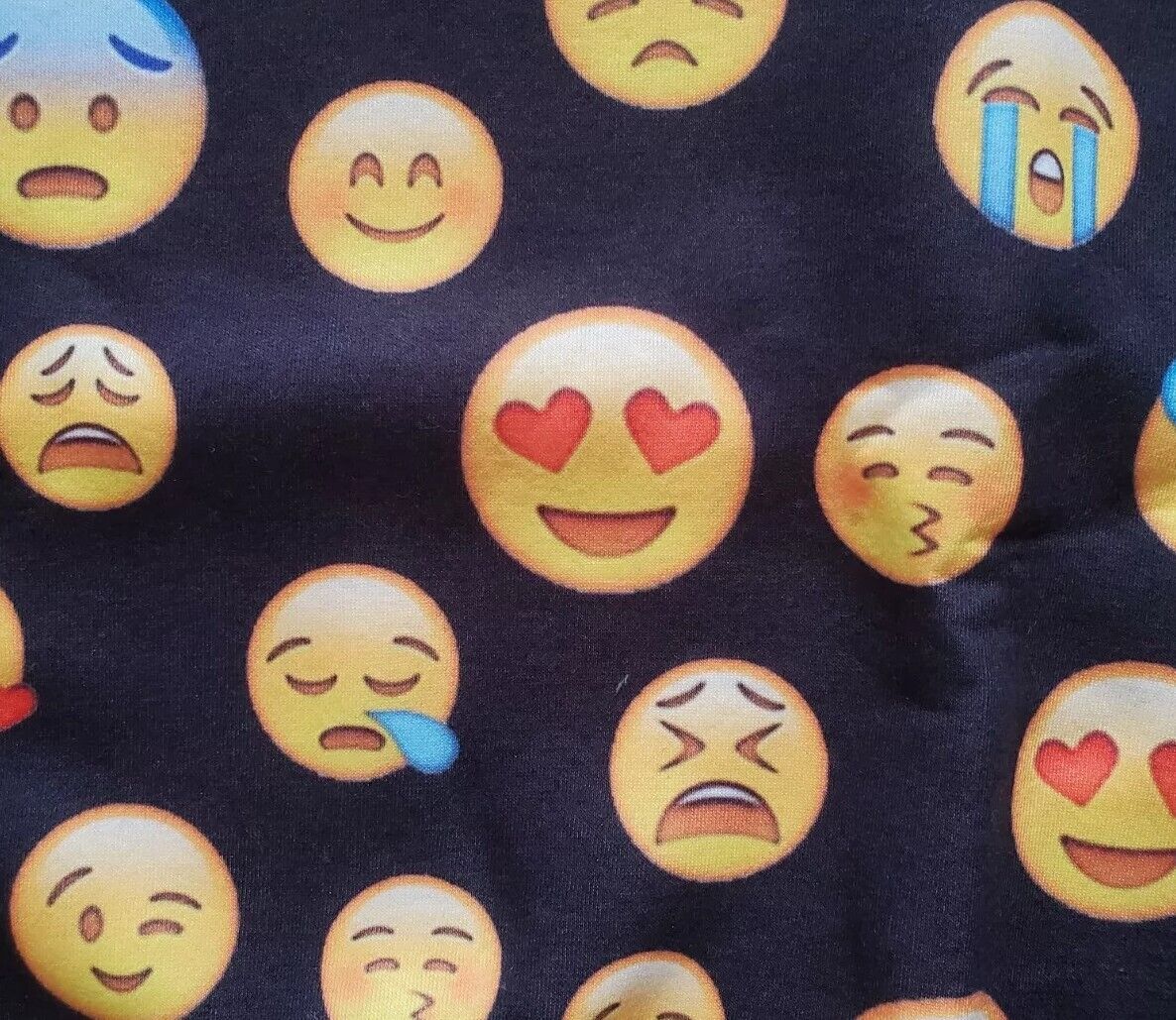 Emoji Sweatshirt Black with Emoticons Size XL Fleece Lined