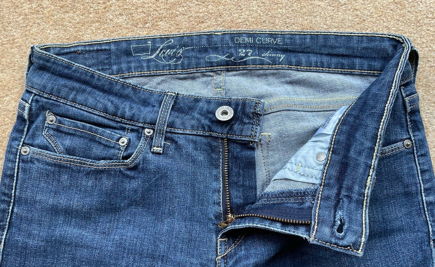 Womens Levis Jeans Demi Curve Skinny W 28 L 27 Blue Denim Red Tab C9