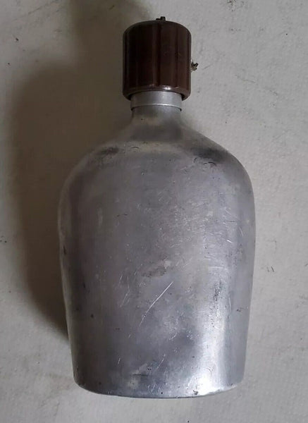US ARMY Water Bottle Canteen Cup Cover and Belt - Vintage 1970's WBG 60 Vietnam