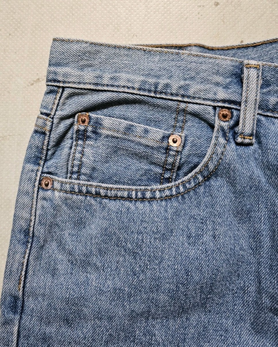 47900121