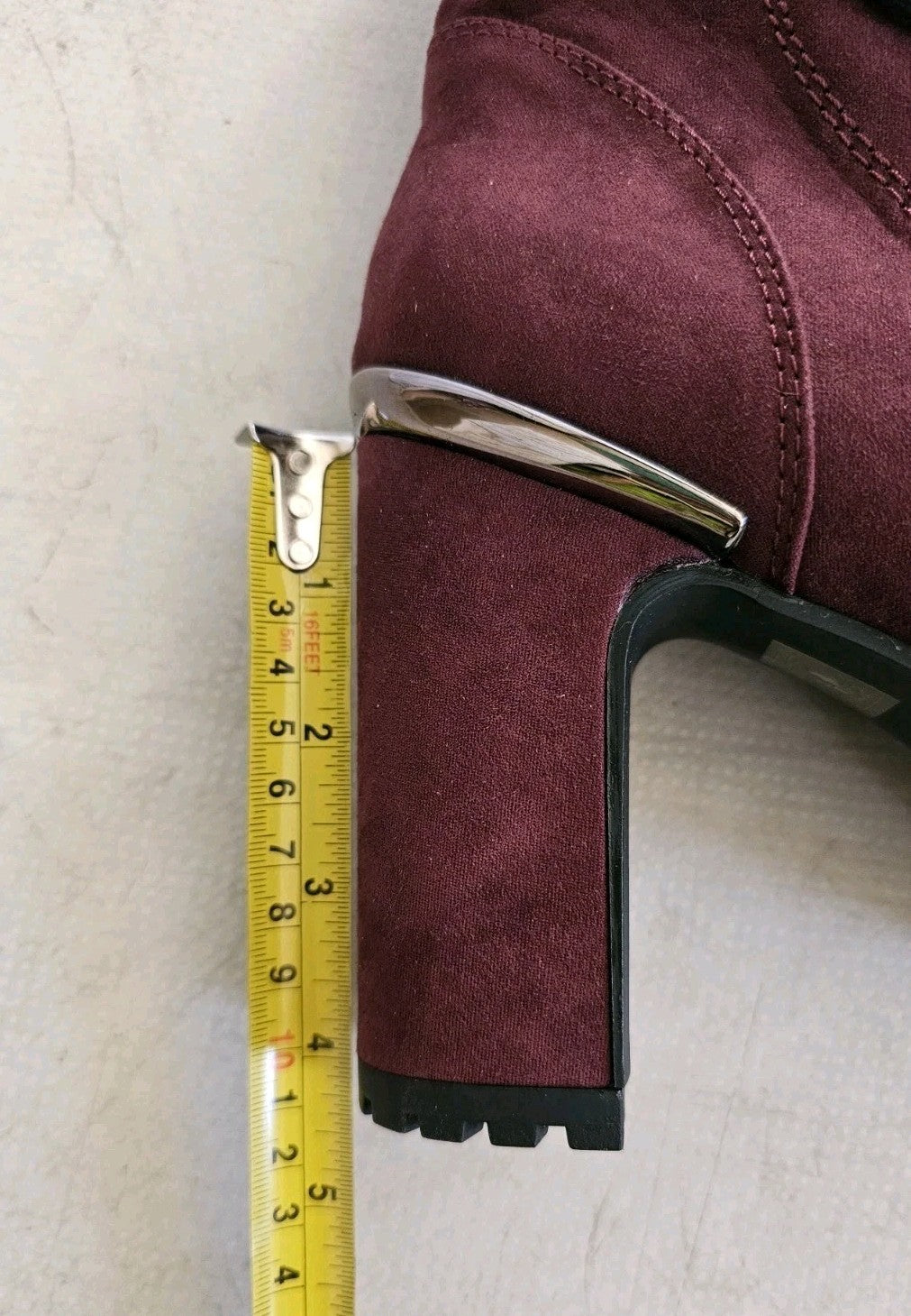 47053818