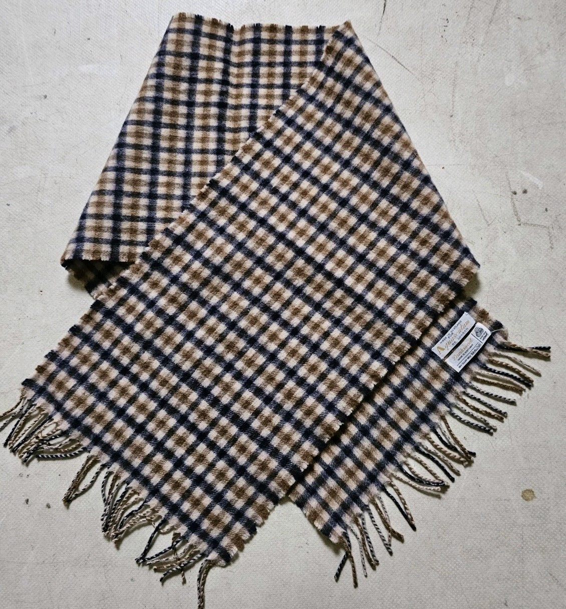 47900122