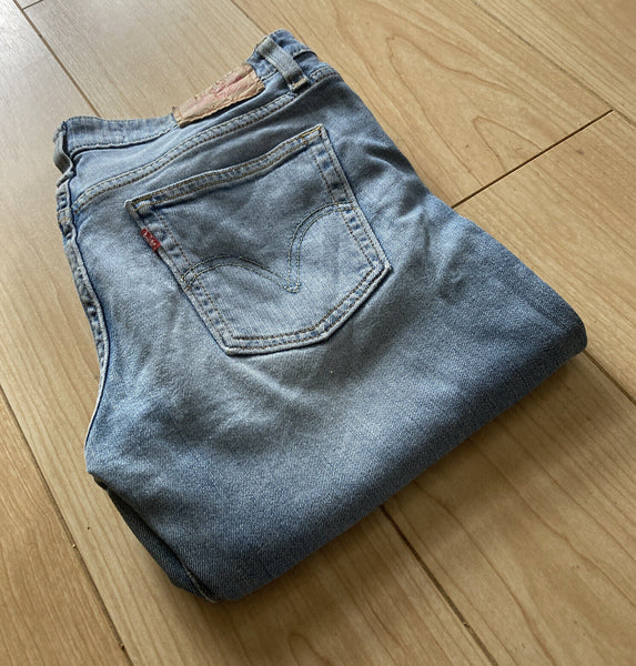 LEVIS 518 Jeans Womens W 30 L 30 Bootcut Fit Blue Denim Red Tab - 196
