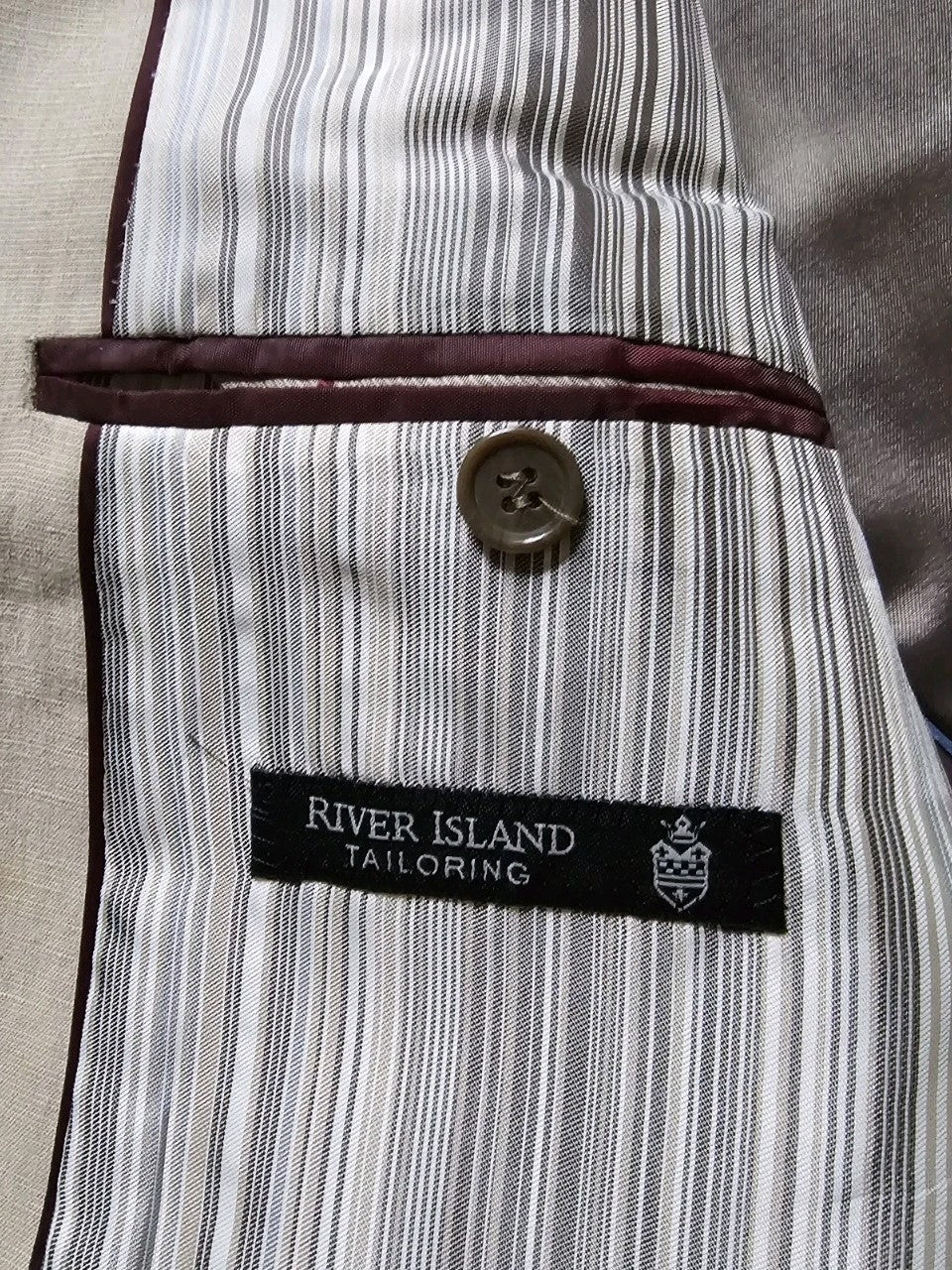 46010028