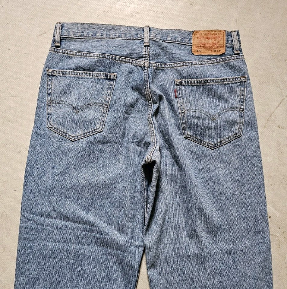 47900121