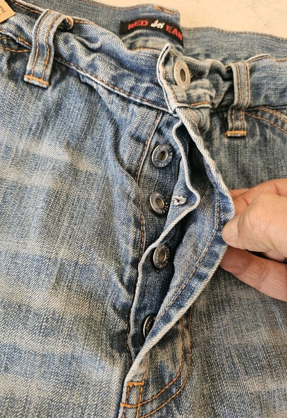 47282300