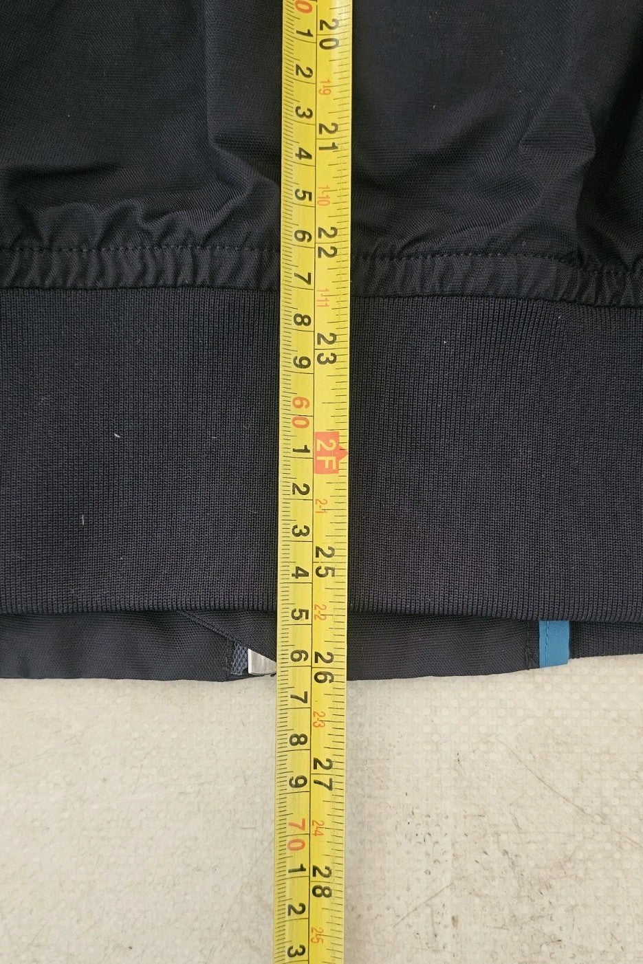 47900043