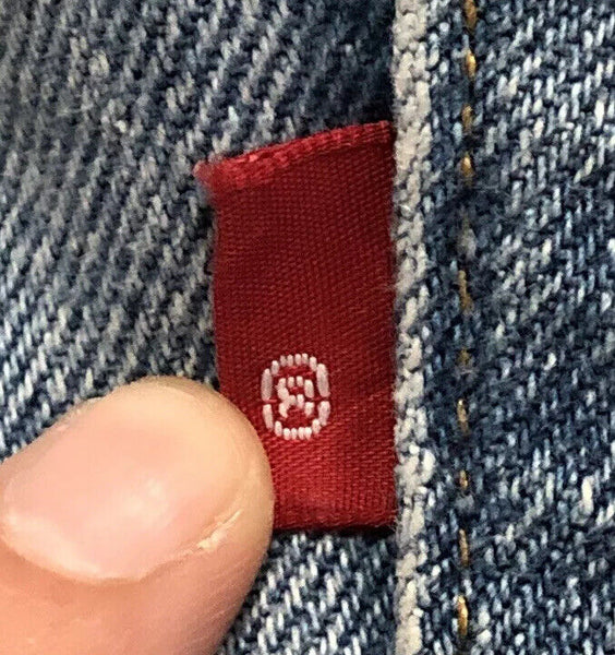 44092996