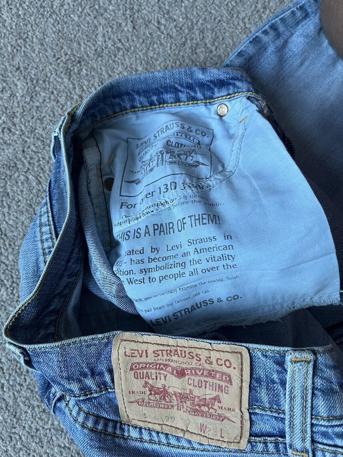 LEVIS 524 Jeans Mens W 28 L 30  Vintage Blue Denim Red Tab Regular Fit A123