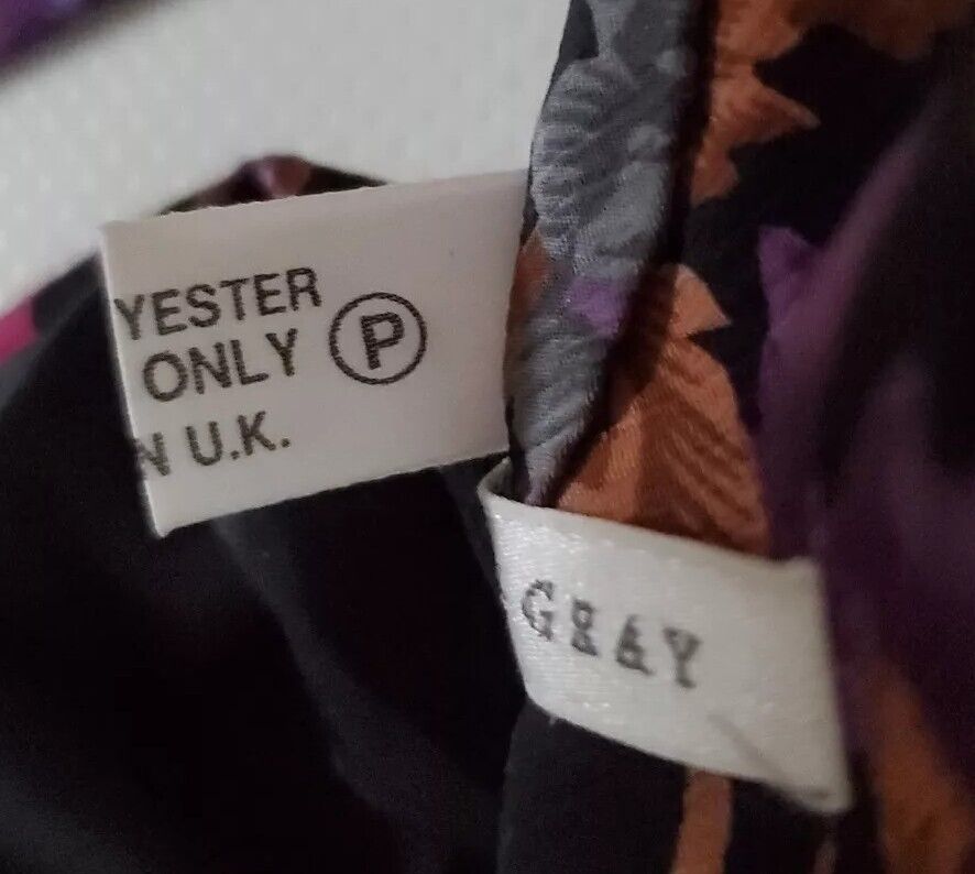 VINTAGE WOODS GREY TIE Made in England Genuine 1990's