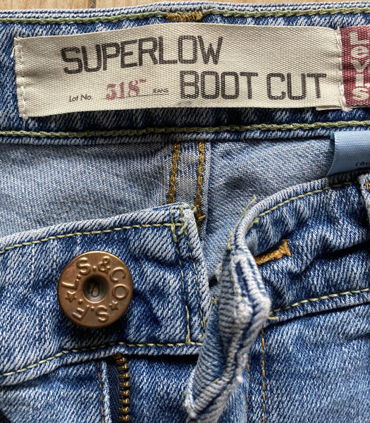 LEVIS 518 Jeans Womens W 30 L 30 Bootcut Fit Blue Denim Red Tab - 196
