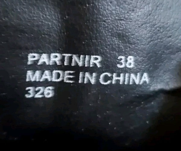 44372911