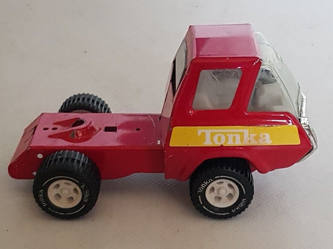 TONKA Semi Truck Cab Red 8 Inch Pressed Steel USA 1970's