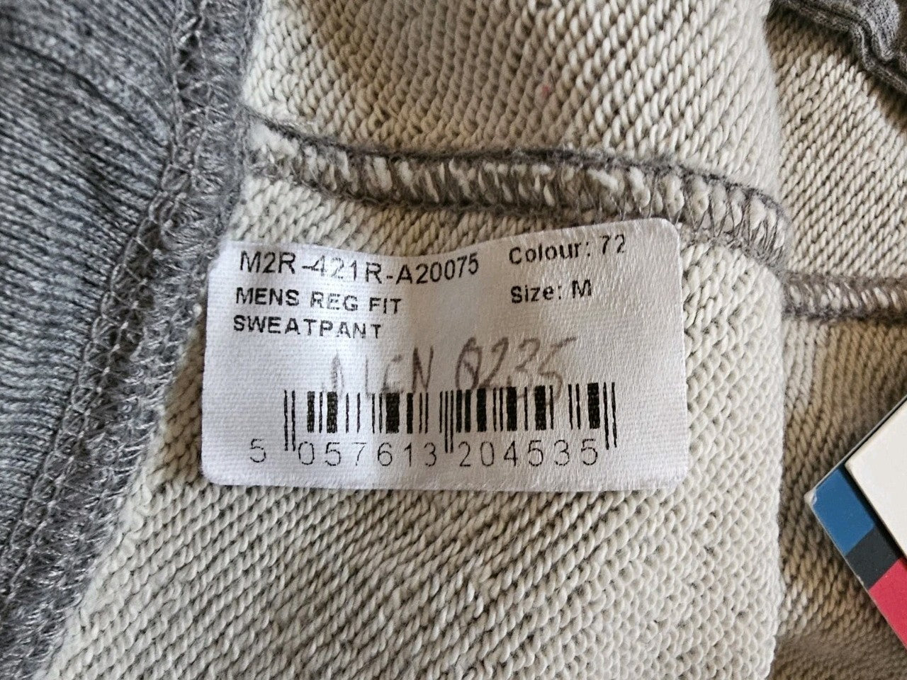 47016590