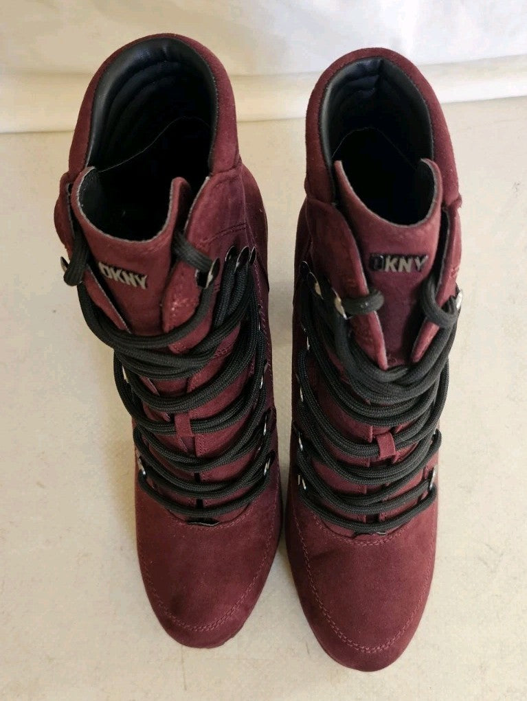 47053818
