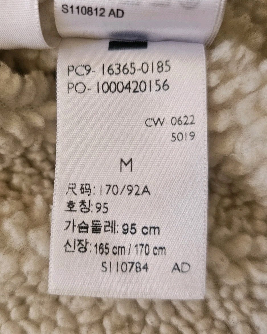 47465753