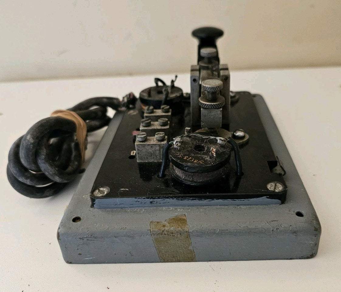 47739837