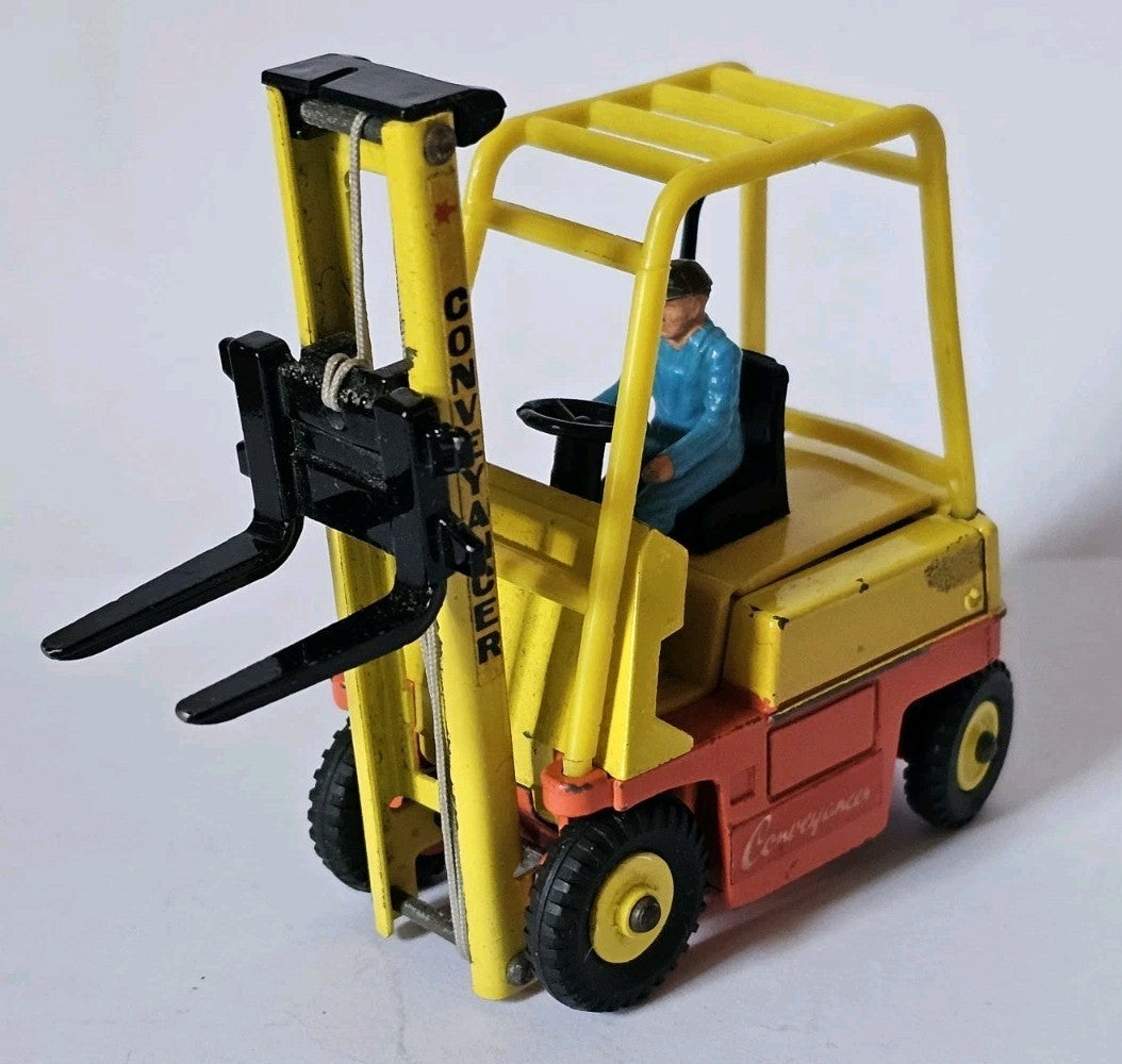 47031334