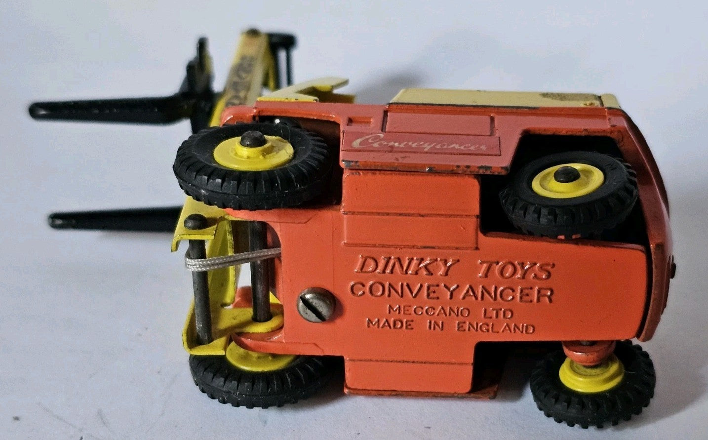 47031334