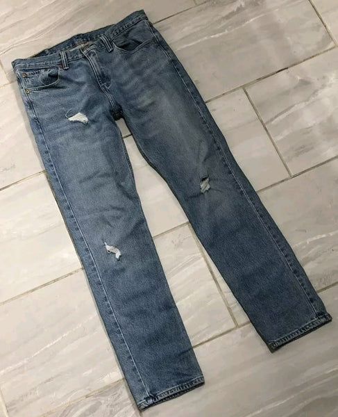 44092996