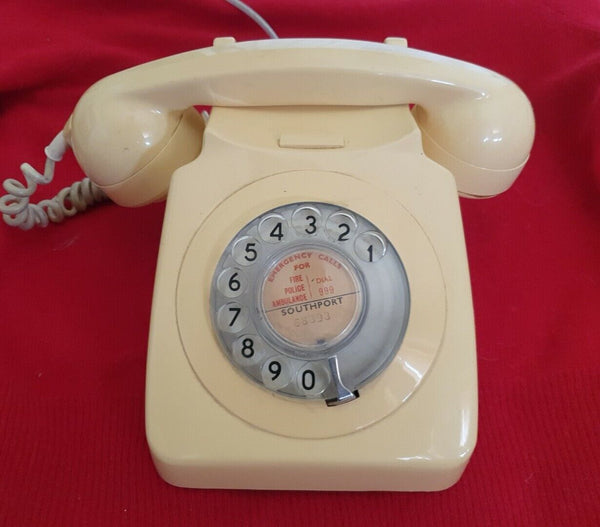 VINTAGE Rotary Phone GPO 746 Display Only Needs Spring  No 2