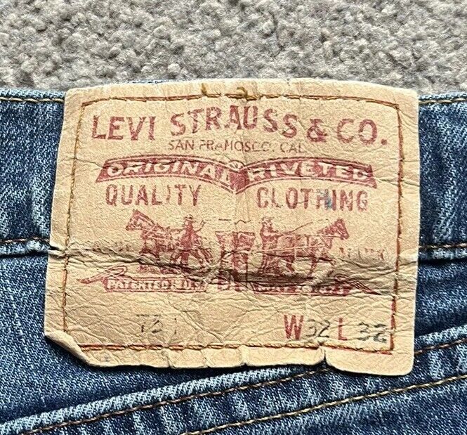 LEVIS 751  JEANS Mens W 32  L 32 vintage blue denim red tab regular fit A62