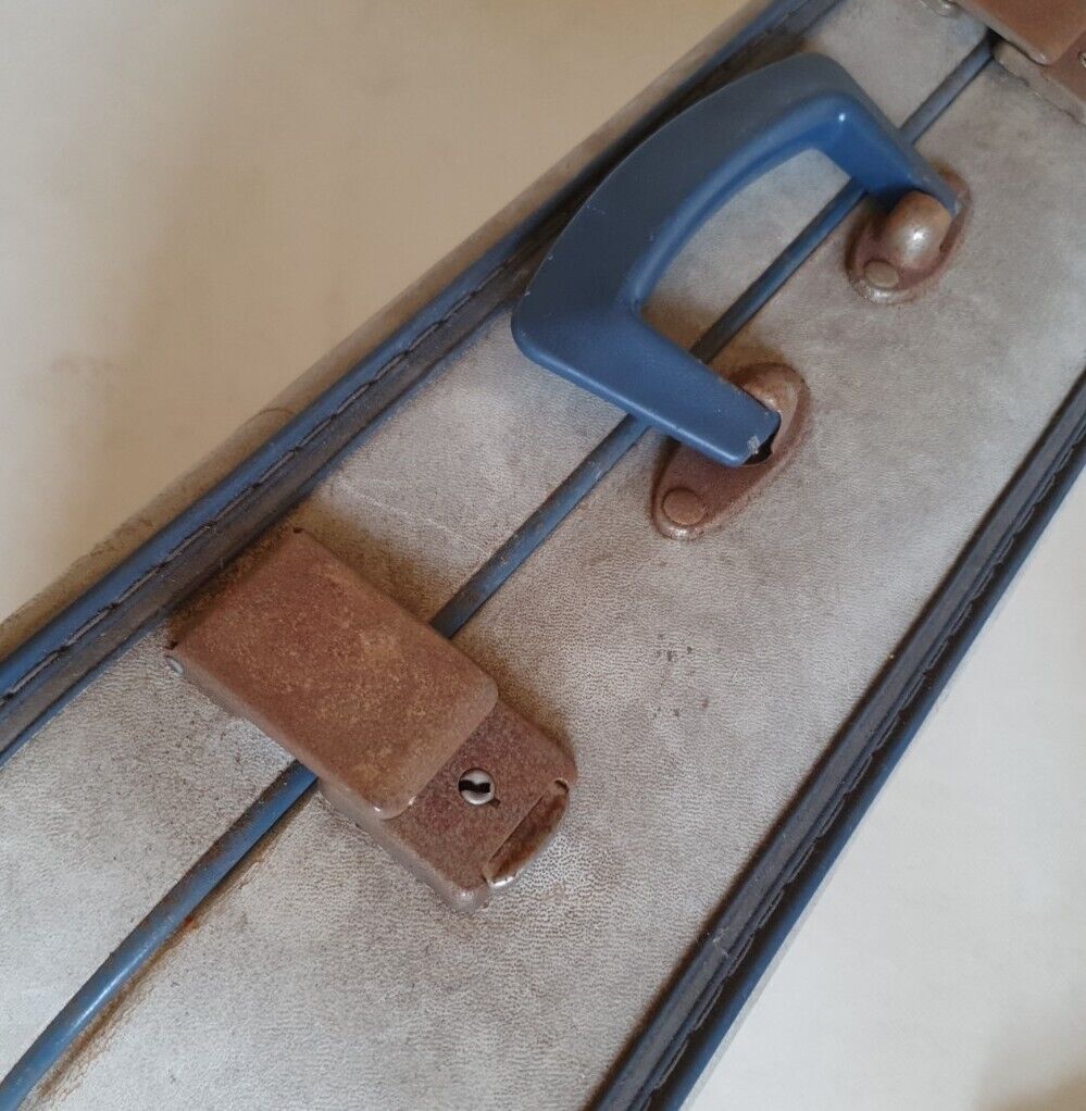 VINTAGE SUITCASE Cream Blue Small Original 1950's - Made In England