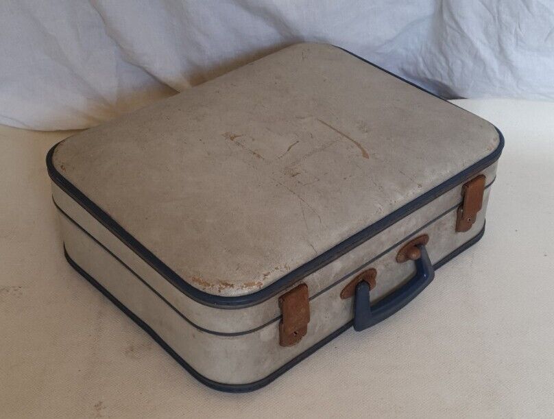 VINTAGE SUITCASE Cream Blue Small Original 1950's - Made In England
