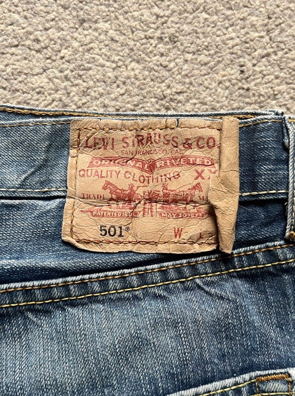 LEVIS 501  JEANS Mens W 36 L 34 vintage blue denim red tab regular fit A90