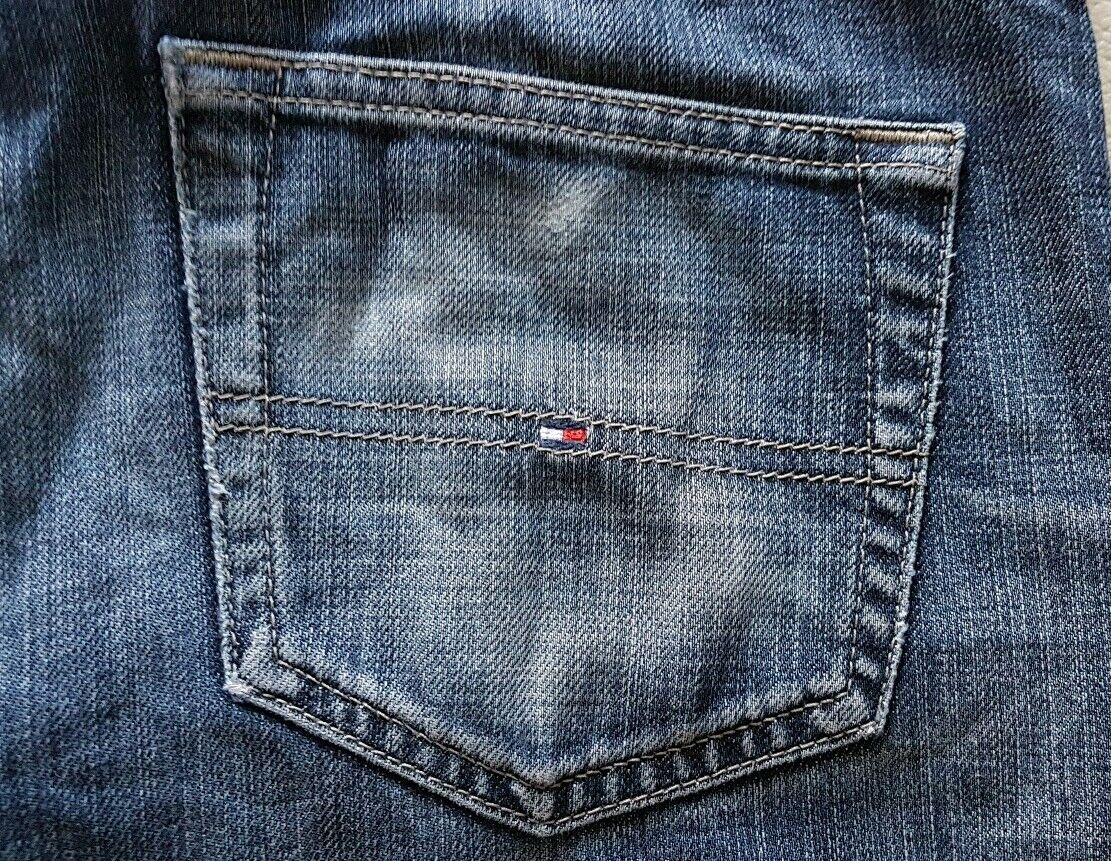 TOMMY HILFIGER JEANS Mens W 31 L 34 Classic Fit Blue Denim No. 23
