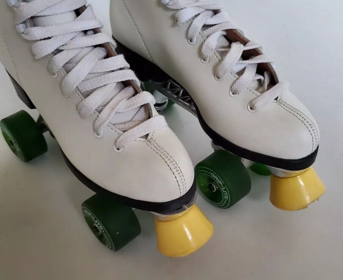 ROLLER DERBY Roller Skates Classic 300 White Leather Uk 6 Eu 40  - New Deadstock
