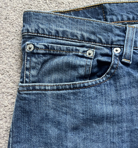 LEVIS 751  JEANS Mens W 32  L 32 vintage blue denim red tab regular fit A62