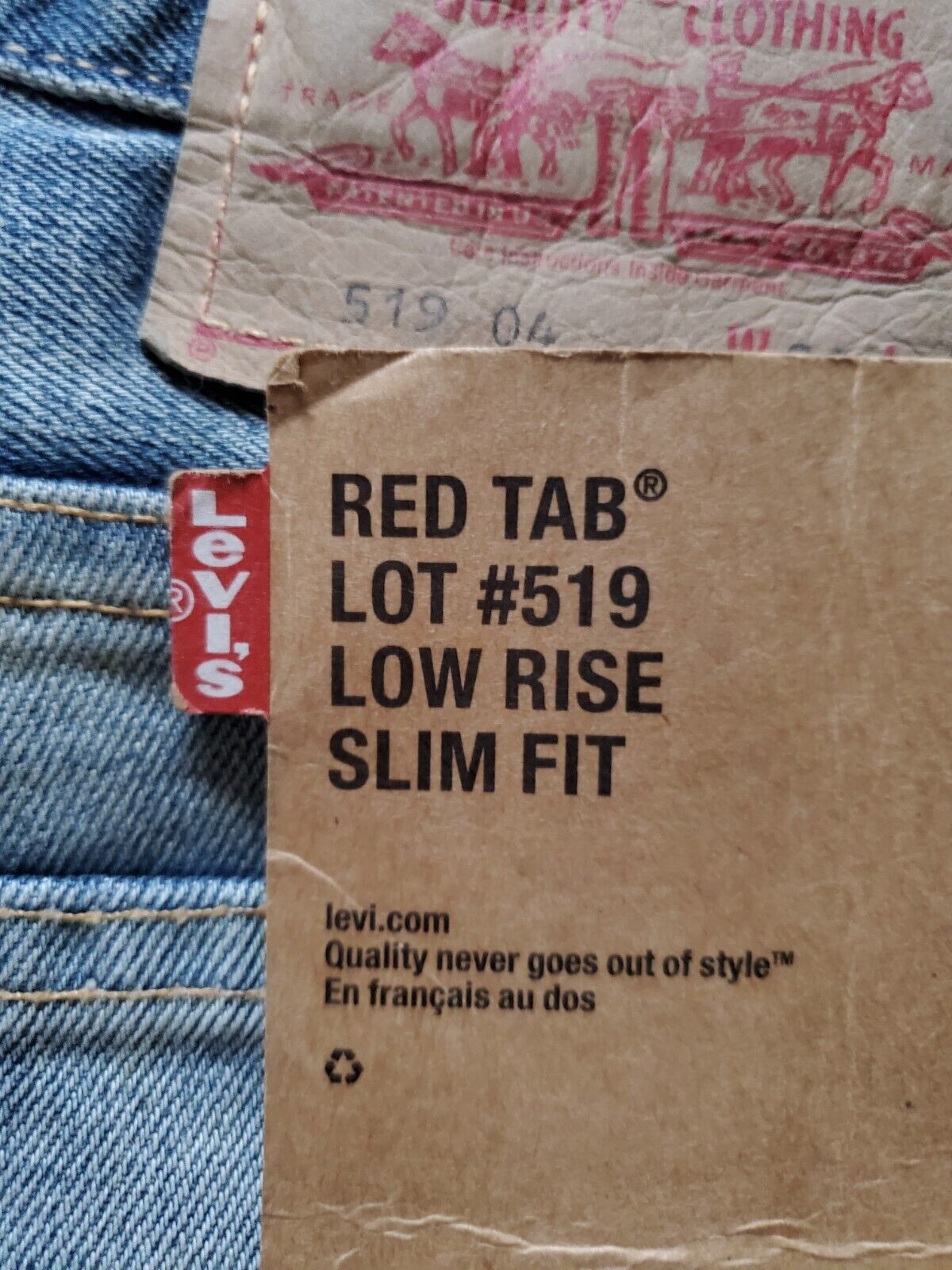 LEVIS 519 Jeans Mens W 30 L 34 Slim Fit Low Rise Blue Fade Denim New With Tags