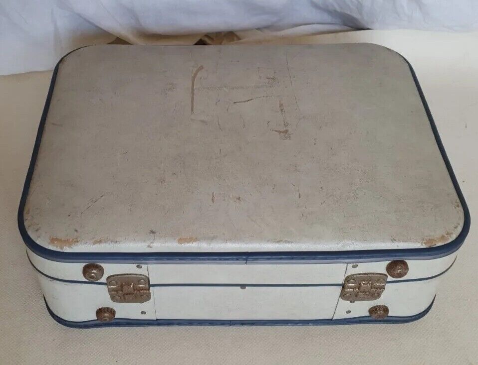 VINTAGE SUITCASE Cream Blue Small Original 1950's - Made In England