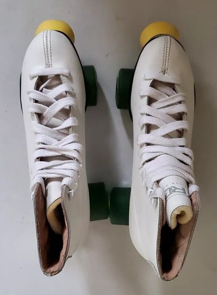 ROLLER DERBY Roller Skates Classic 300 White Leather Uk 6 Eu 40  - New Deadstock