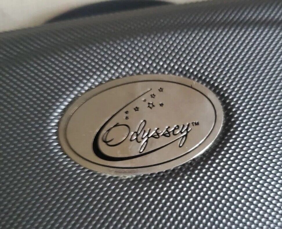 ODYSSEY OFL100 Debut C Flute with Hard Case - Rrp £299