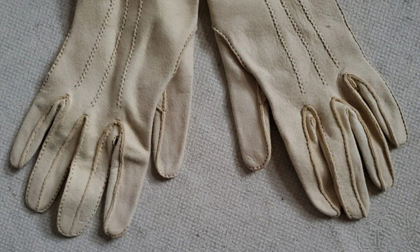 1950s Vintage Kid Leather Gloves Womens 6 1/4 Ivory Handsewn Mid Length